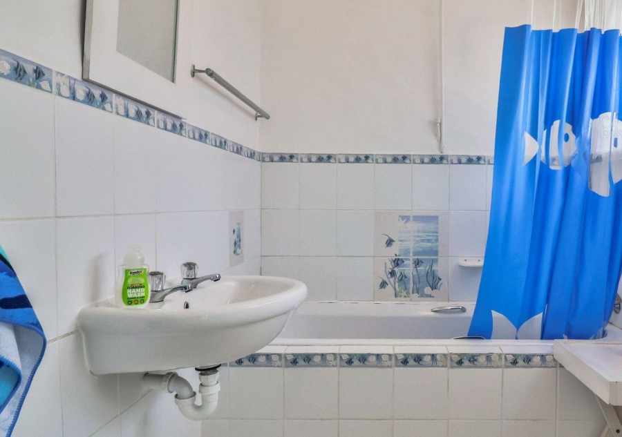 3 Bedroom Property for Sale in Kleinbaai Western Cape